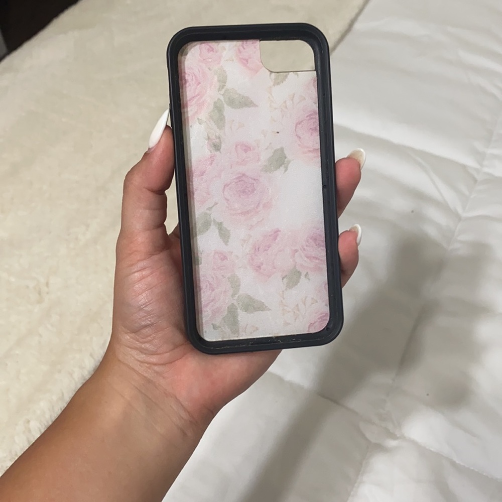 Wallflower case - Picture 3 of 4